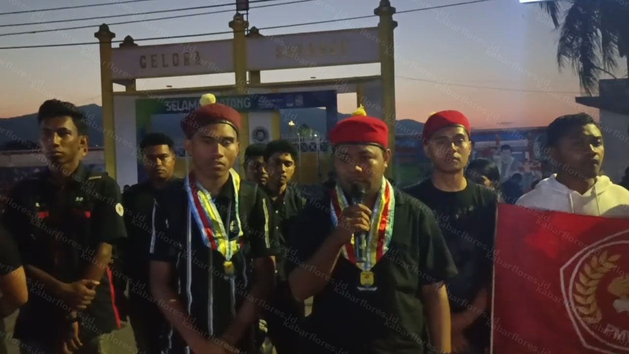PMKRI Maumere Gelar Mimbar Bebas, Soroti Dana Gempa Hingga Kasus Penembakan drh. Alfonsius Mehan