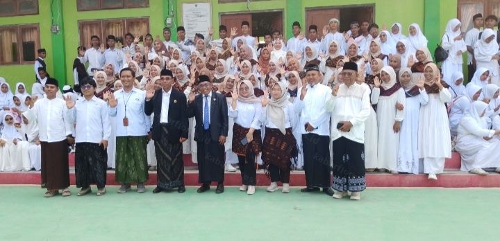 Peringati Hari Santri Nasional di Ende, Generasi Muda Didorong Kuasai Teknologi dan Jaga Kerukunan