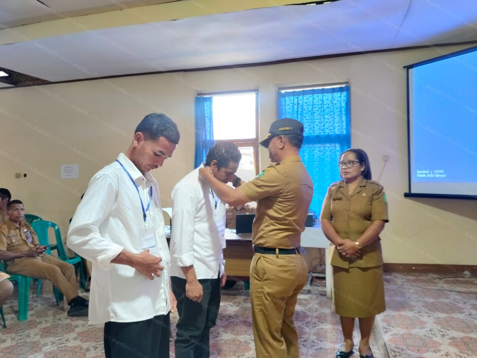 Dinas Nakertrans Ngada Gelar Pelatihan Barber Pria, Dorong Lahirnya Wirausaha Baru